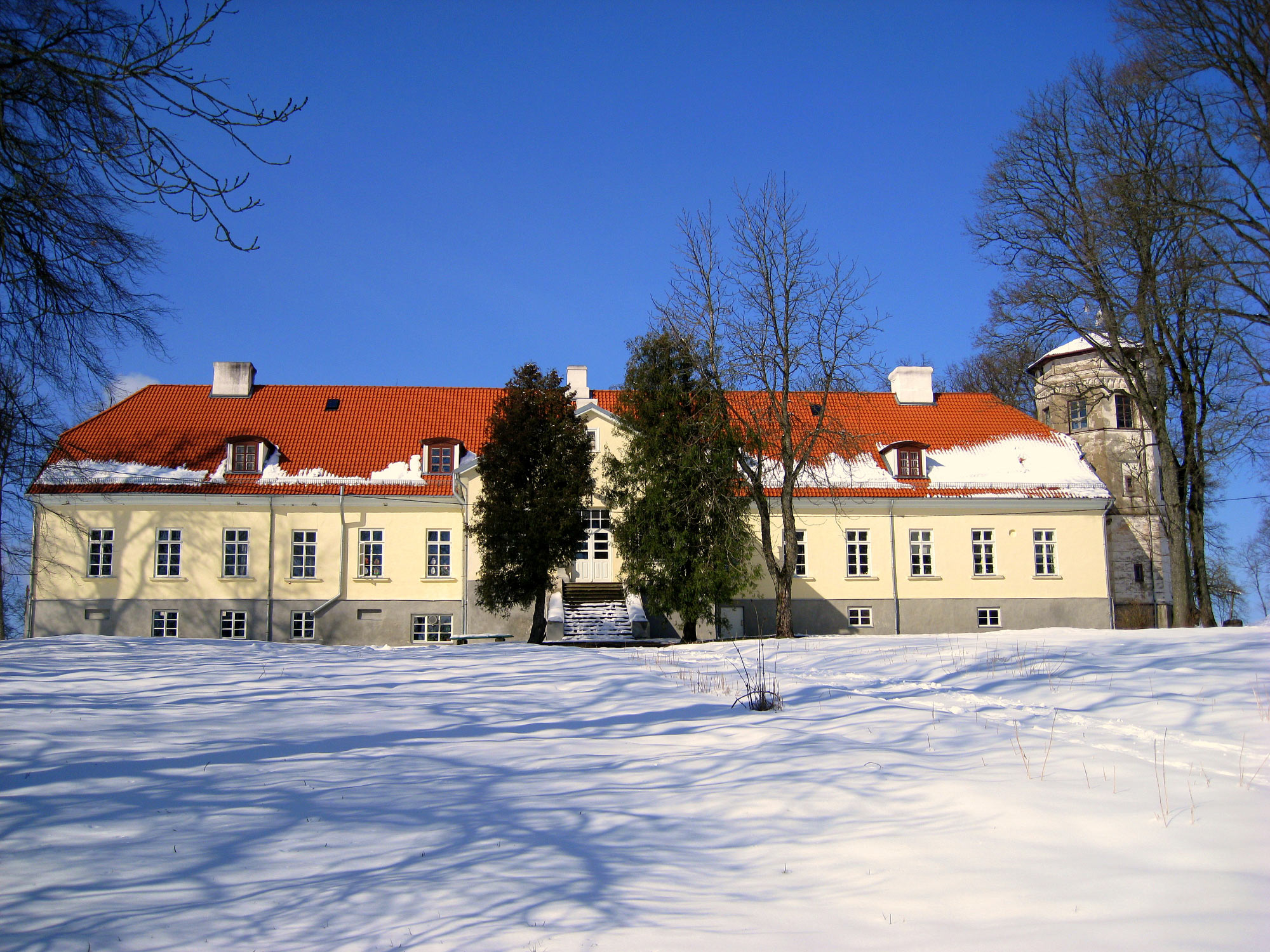 Apriki manor
